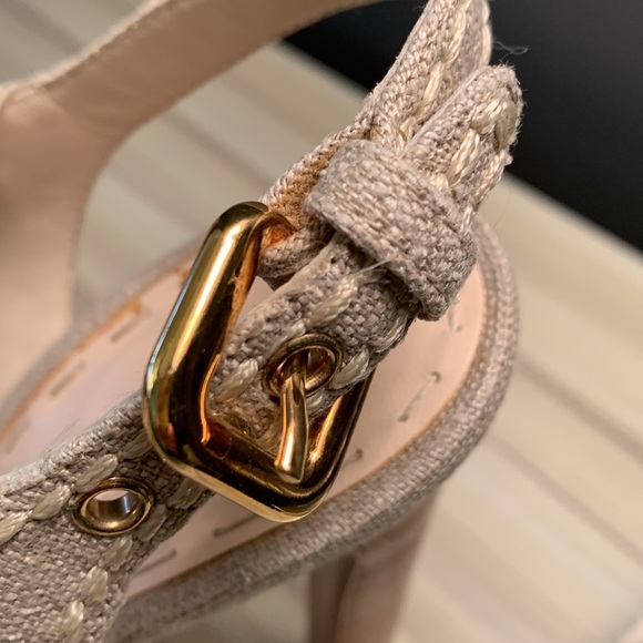 Prada Biege Knit Platform Sandals with buckle closure and cork platform - Picture 12 of 12